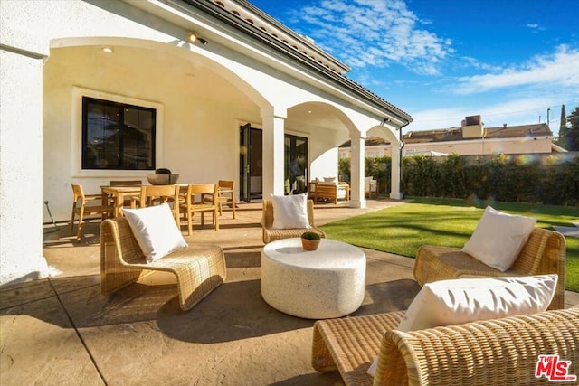 view of patio featuring an outdoor hangout area