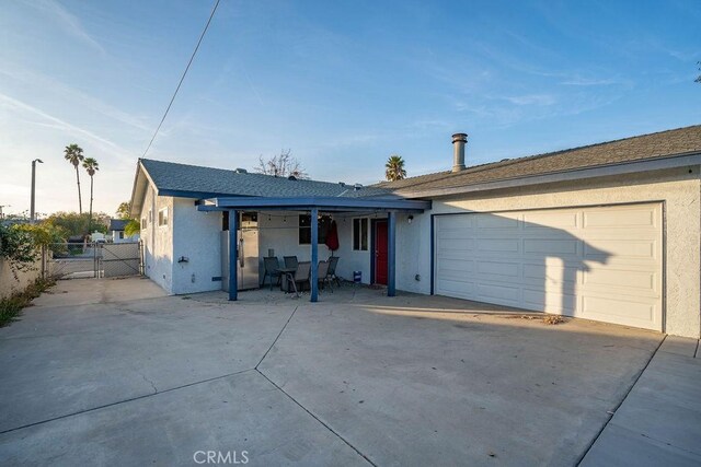 single story home with a garage