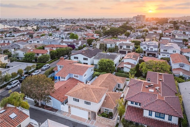 view of aerial view at dusk