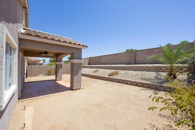 view of patio with ceiling fan