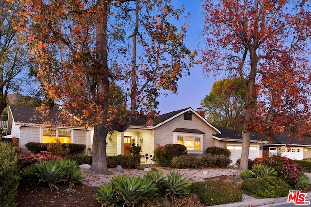 view of front facade featuring a garage