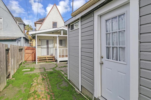 exterior space featuring a lawn