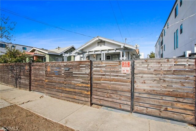 1575 W 37th St, Los Angeles, CA 90018 - photo 15