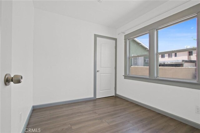 1575 W 37th St, Los Angeles, CA 90018 - photo 12