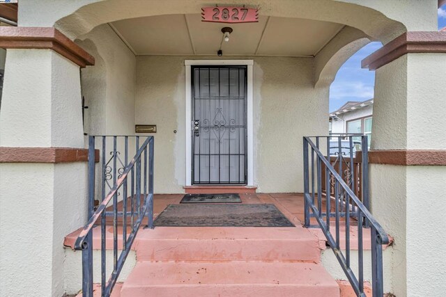 view of entrance to property