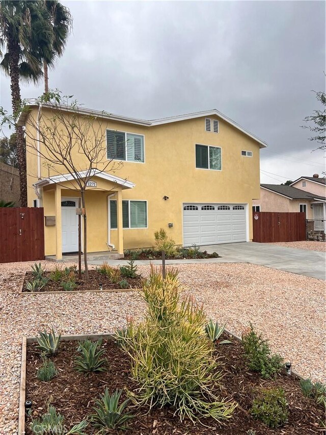 view of front facade with a garage