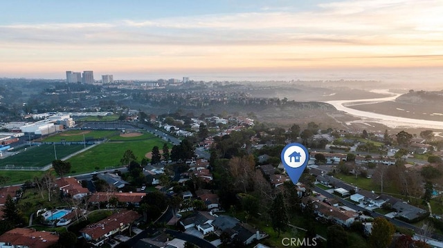 view of aerial view at dusk