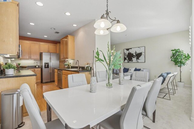 dining area with sink