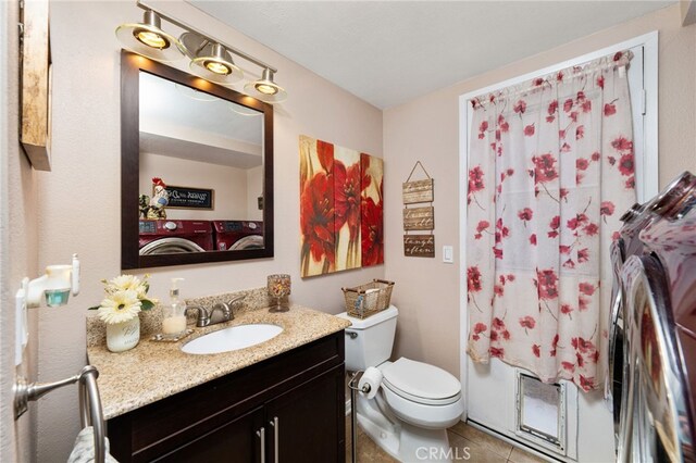 bathroom featuring shower / bathtub combination with curtain, toilet, vanity, ensuite bath, and tile patterned floors