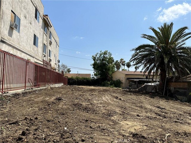 Listing photo 2 for 5170 Oakland St, Los Angeles CA 90032