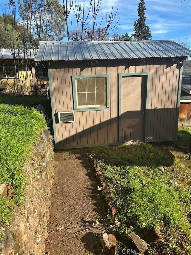 view of outbuilding