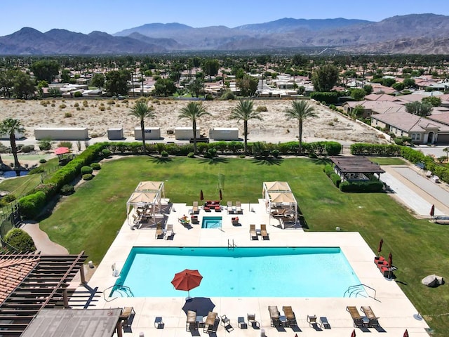 bird's eye view with a mountain view