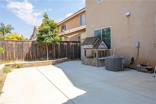 1714 Graybark Ave, Clovis, CA 93619 - view of patio with fence and cooling unit
