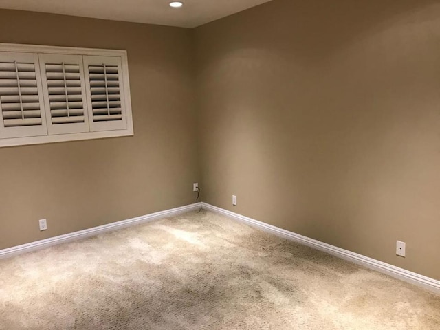 view of carpeted spare room