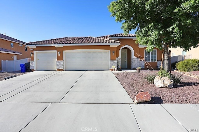 view of front of house featuring a garage