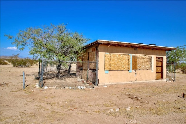 view of home's exterior