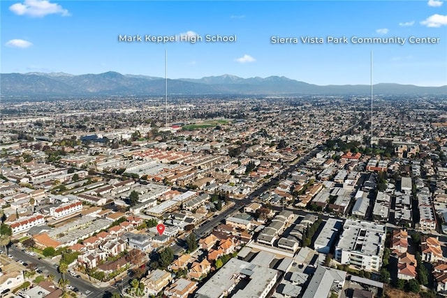 bird's eye view with a mountain view