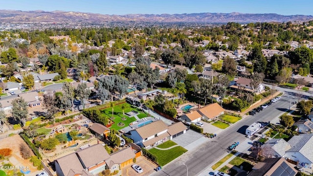 bird's eye view featuring a mountain view