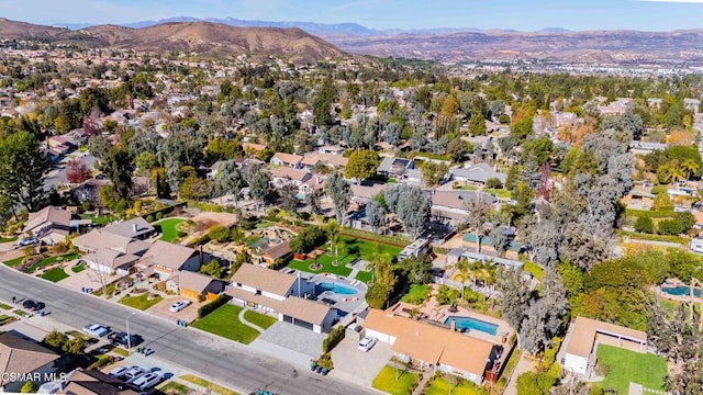 bird's eye view with a mountain view