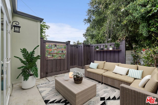 view of patio featuring an outdoor hangout area