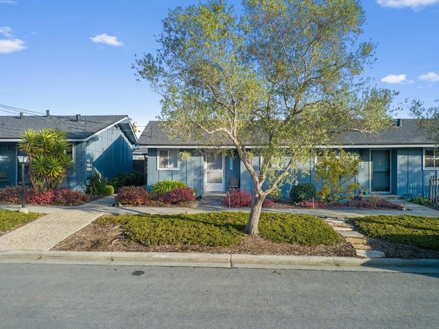 Listing photo 3 for 1863 Halterman Ave Unit C1, Santa Cruz CA 95062