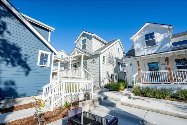 view of front of house with covered porch