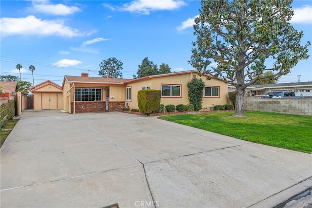 ranch-style house with a front yard