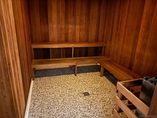 view of sauna / steam room