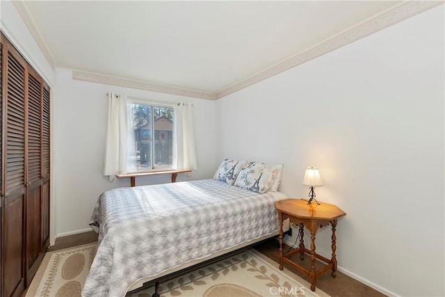 bedroom featuring a closet