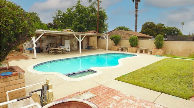 view of swimming pool featuring a patio