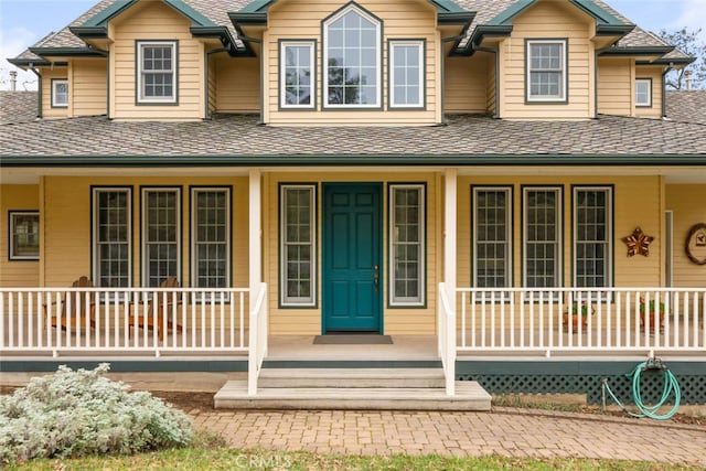 view of front facade featuring a porch