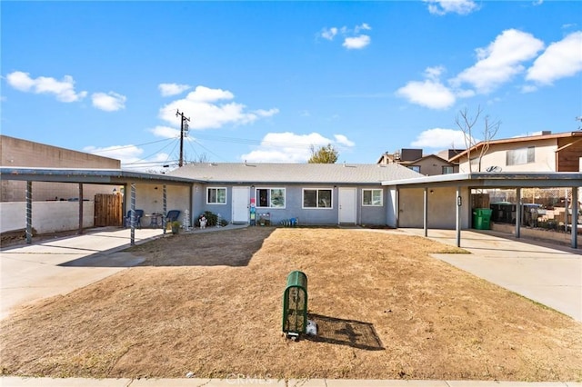 view of front of house featuring a carport