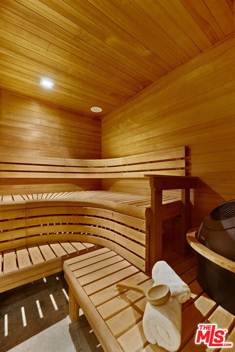 view of sauna / steam room