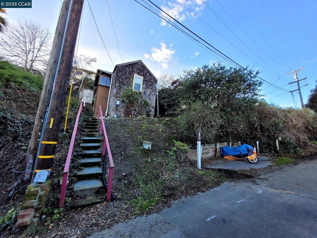 view of front of house