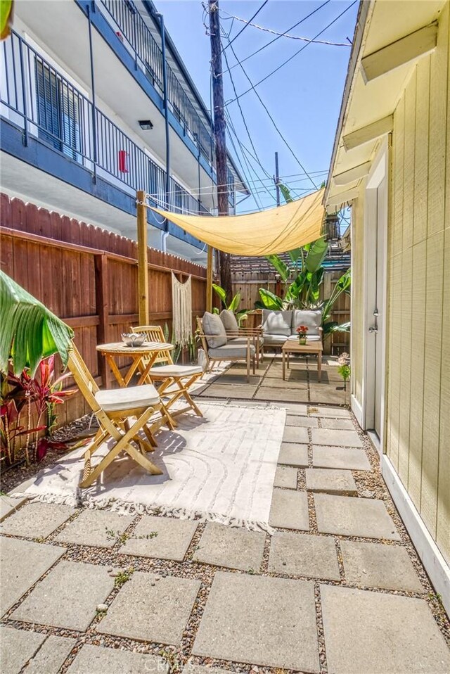 view of patio / terrace featuring an outdoor hangout area