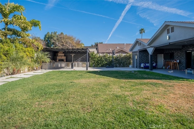 view of yard with a patio