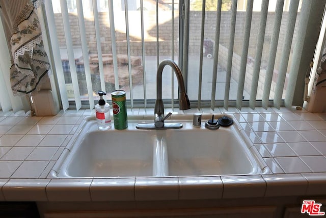 room details featuring sink