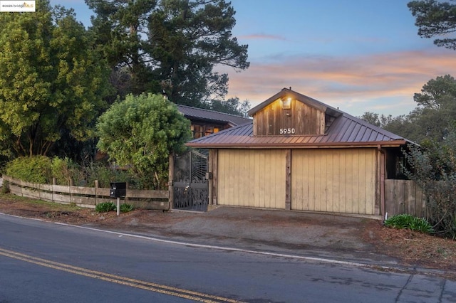 view of front of house