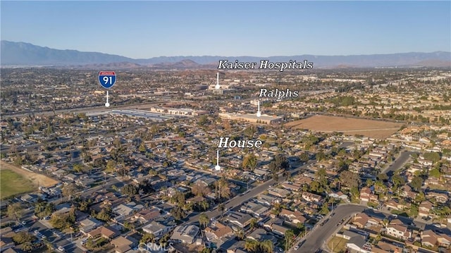 bird's eye view featuring a mountain view