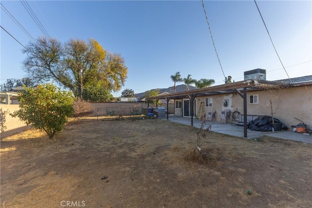 view of yard with a patio area