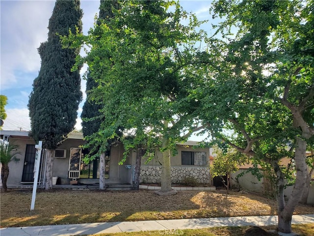 view of front of house with a porch