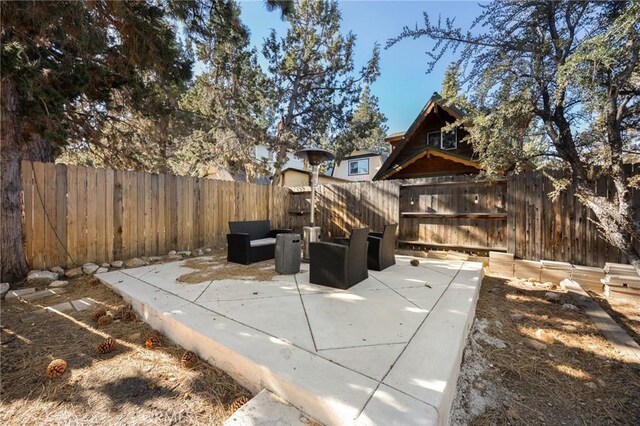 view of patio / terrace featuring an outdoor hangout area