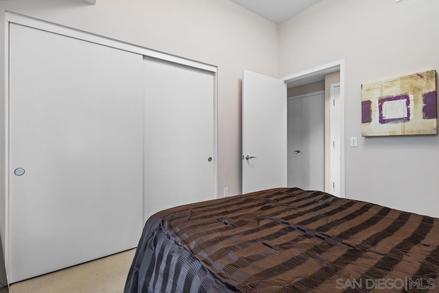 bedroom featuring a closet