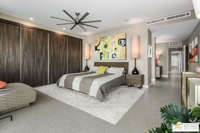 bedroom with ceiling fan