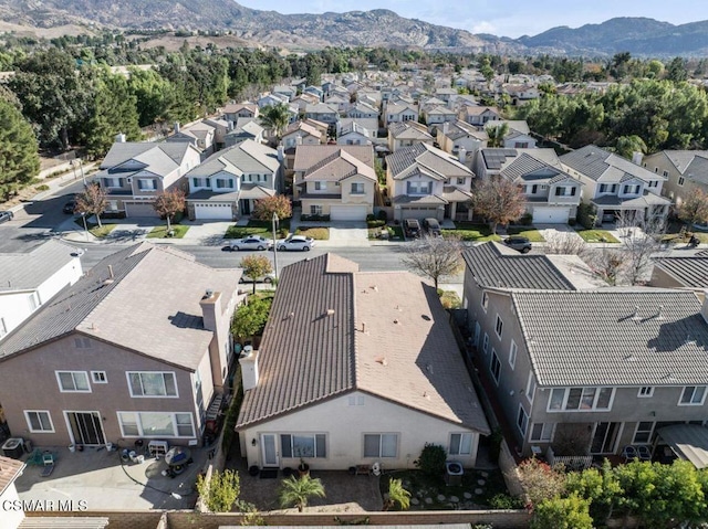 bird's eye view featuring a mountain view