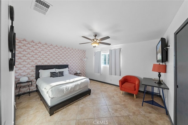 bedroom featuring ceiling fan