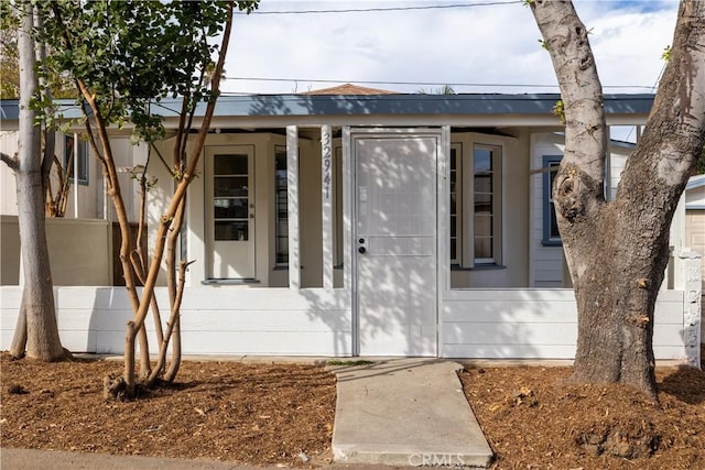 view of entrance to property