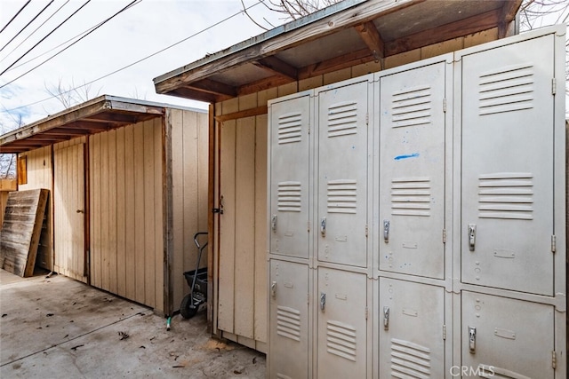 view of outbuilding