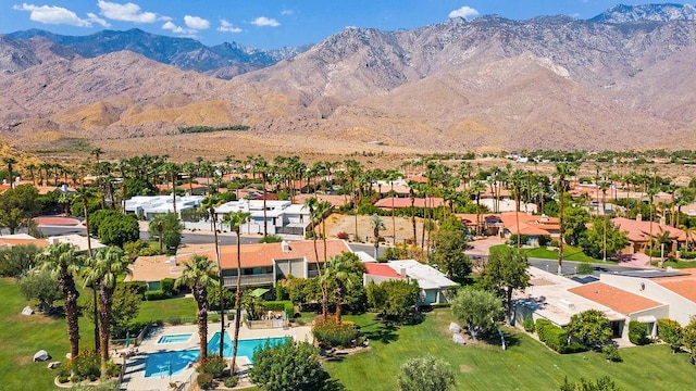 bird's eye view with a mountain view