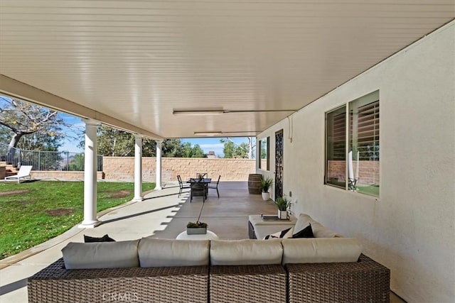 view of patio featuring an outdoor hangout area